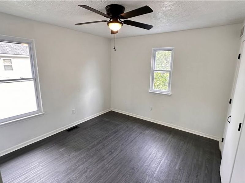 571 E 115th Street, Cleveland, OH 44108 Photo 16
