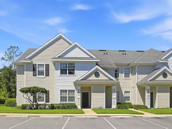330 SOUTHERN PECAN CIRCLE , Unit 205, WINTER GARDEN, FL 34787