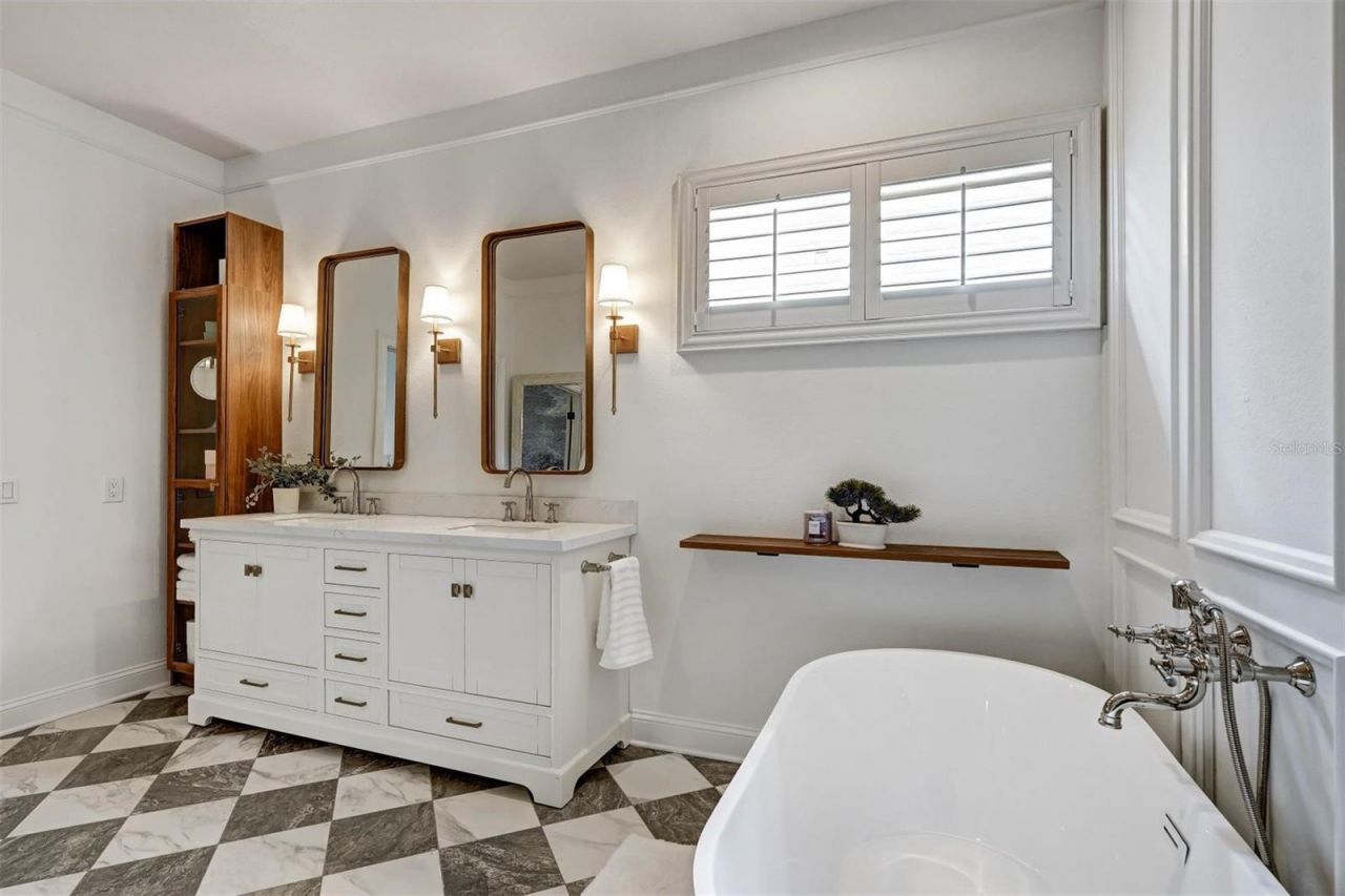 6011 Williamsburg Way, Tampa, FL 33625 Photo