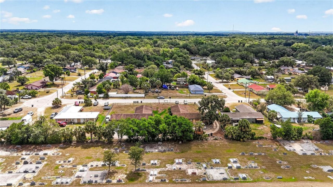 3210 W Willow Drive , Mulberry, FL 33860 Photo