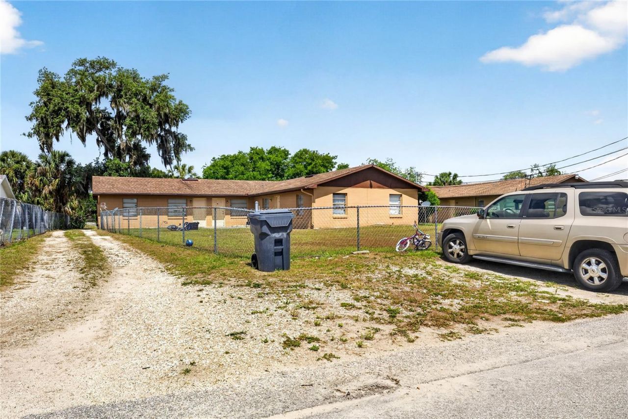 3210 W Willow Drive , Mulberry, FL 33860 Photo