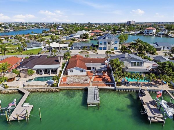 4 BELLEVUE DRIVE , TREASURE ISLAND, FL 33706