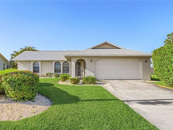 210 SW 43rd LN , CAPE CORAL, FL 33914