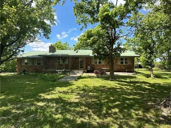 13074 NC 2700, Compton, AR 72624