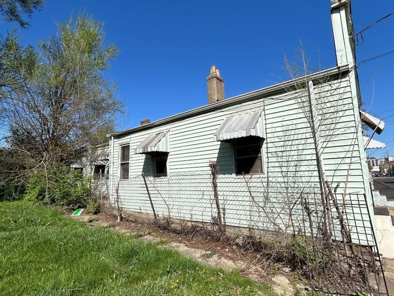 832 N Livingston Street, Cincinnati, OH 45214 Photo 2