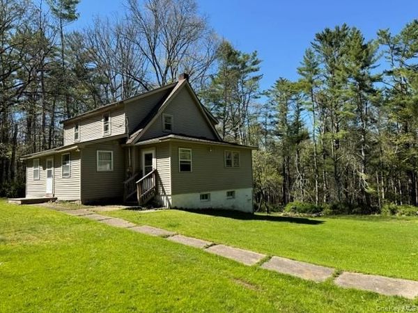 182 Bee Hollow Road , Shohola, PA 18458