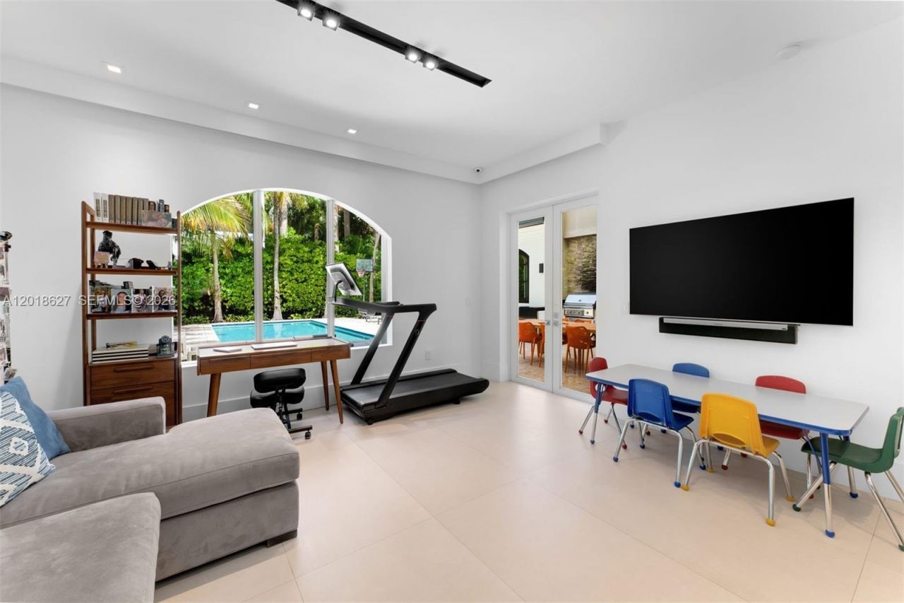 229 Golden Beach Dr, Golden Beach, FL 33160 Photo