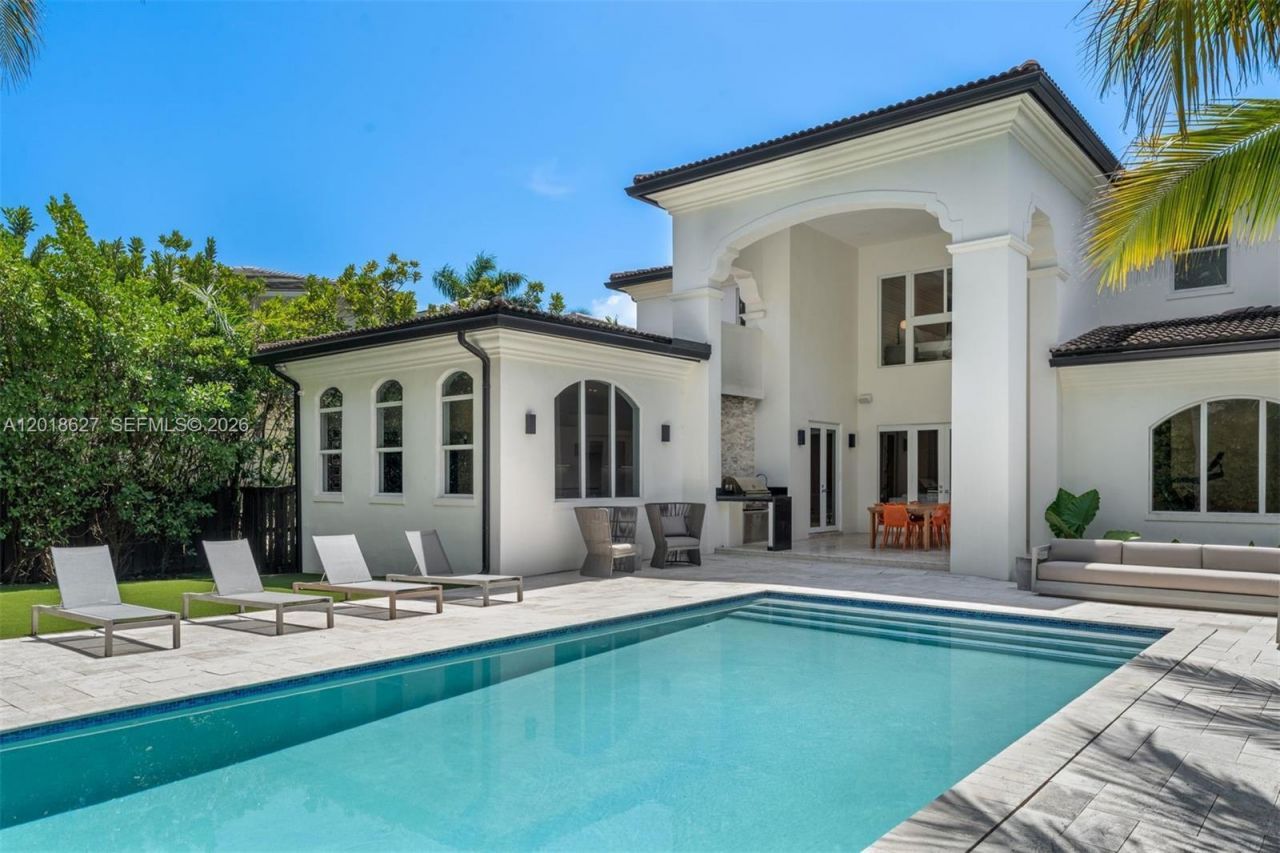 229 Golden Beach Dr, Golden Beach, FL 33160 Photo