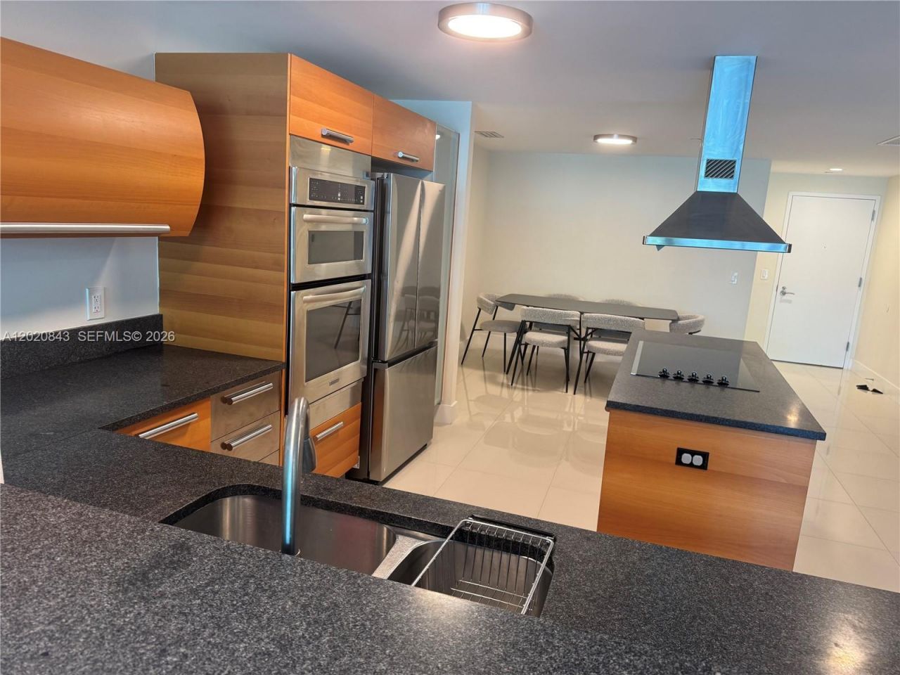 2950 NE 188th St , Unit 140, Aventura, FL 33180 Photo