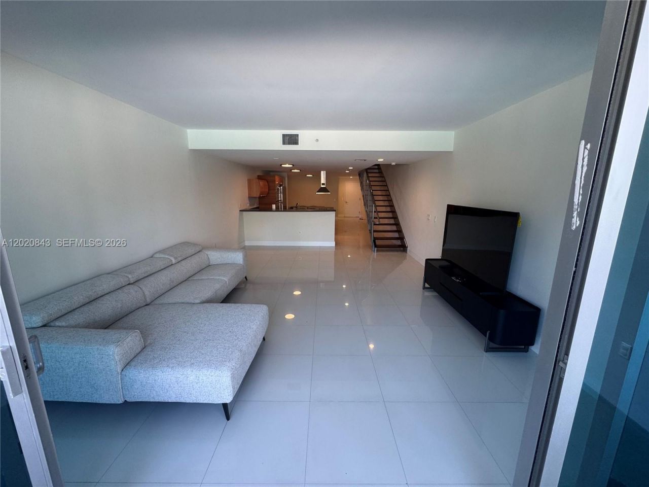 2950 NE 188th St , Unit 140, Aventura, FL 33180 Photo