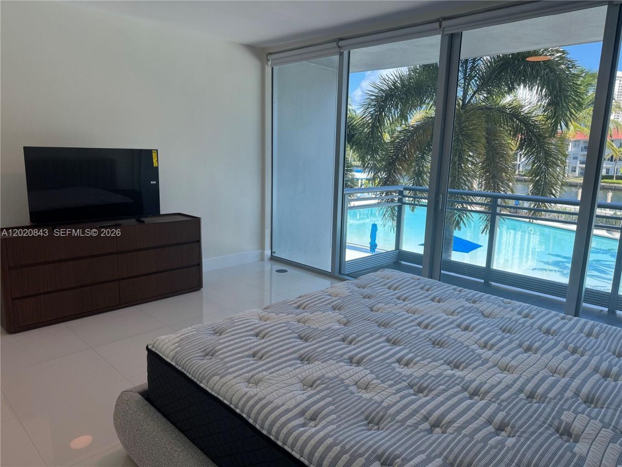 2950 NE 188th St , Unit 140, Aventura, FL 33180 Photo