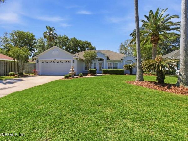 160 CROSSROAD LAKES Drive, Ponte Vedra Beach, FL 32082