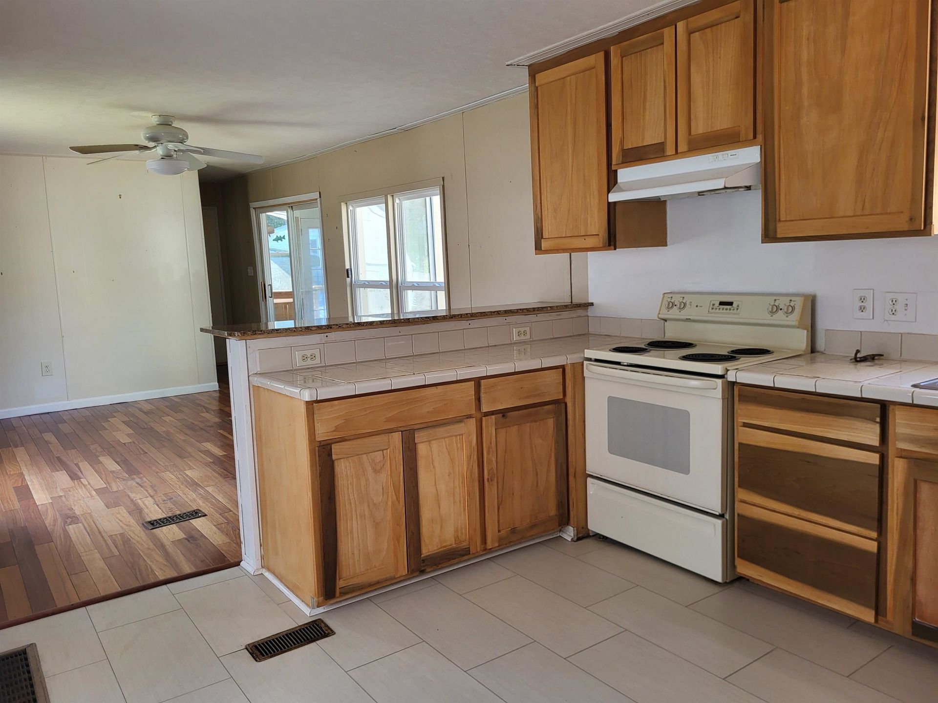 121 Offshore Dr. Photo 9