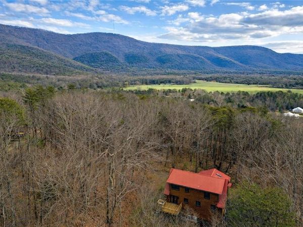 509 E Valley Road NE, Rydal, GA 30171