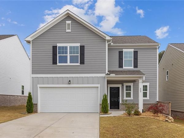 300 Hyde Park , Winder, GA 30680
