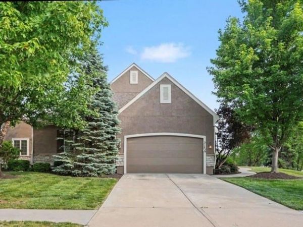 21459 W 116th Street, Olathe, KS 66061