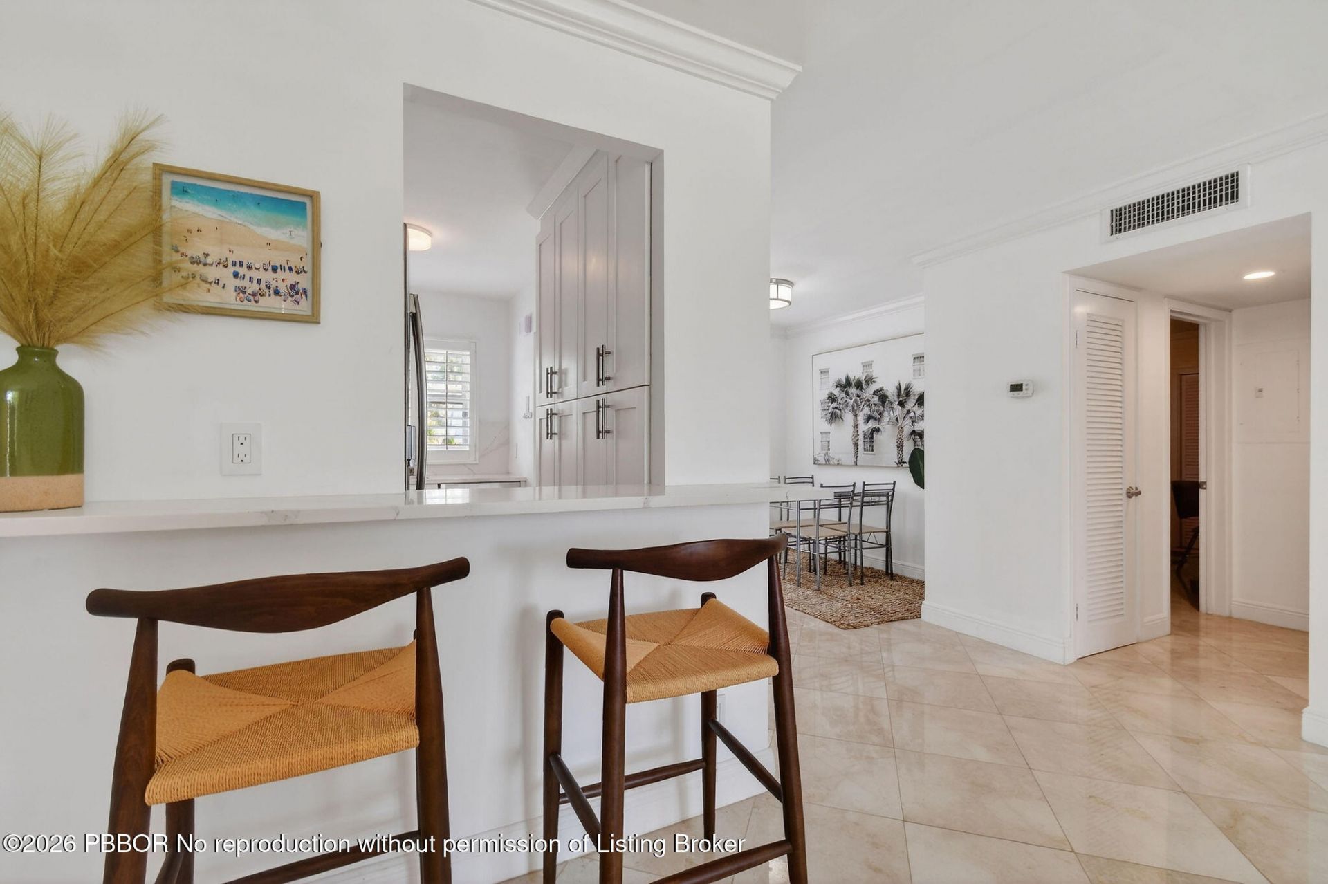 139 Sunrise Avenue, Unit 203, Palm Beach, FL 33480 Photo