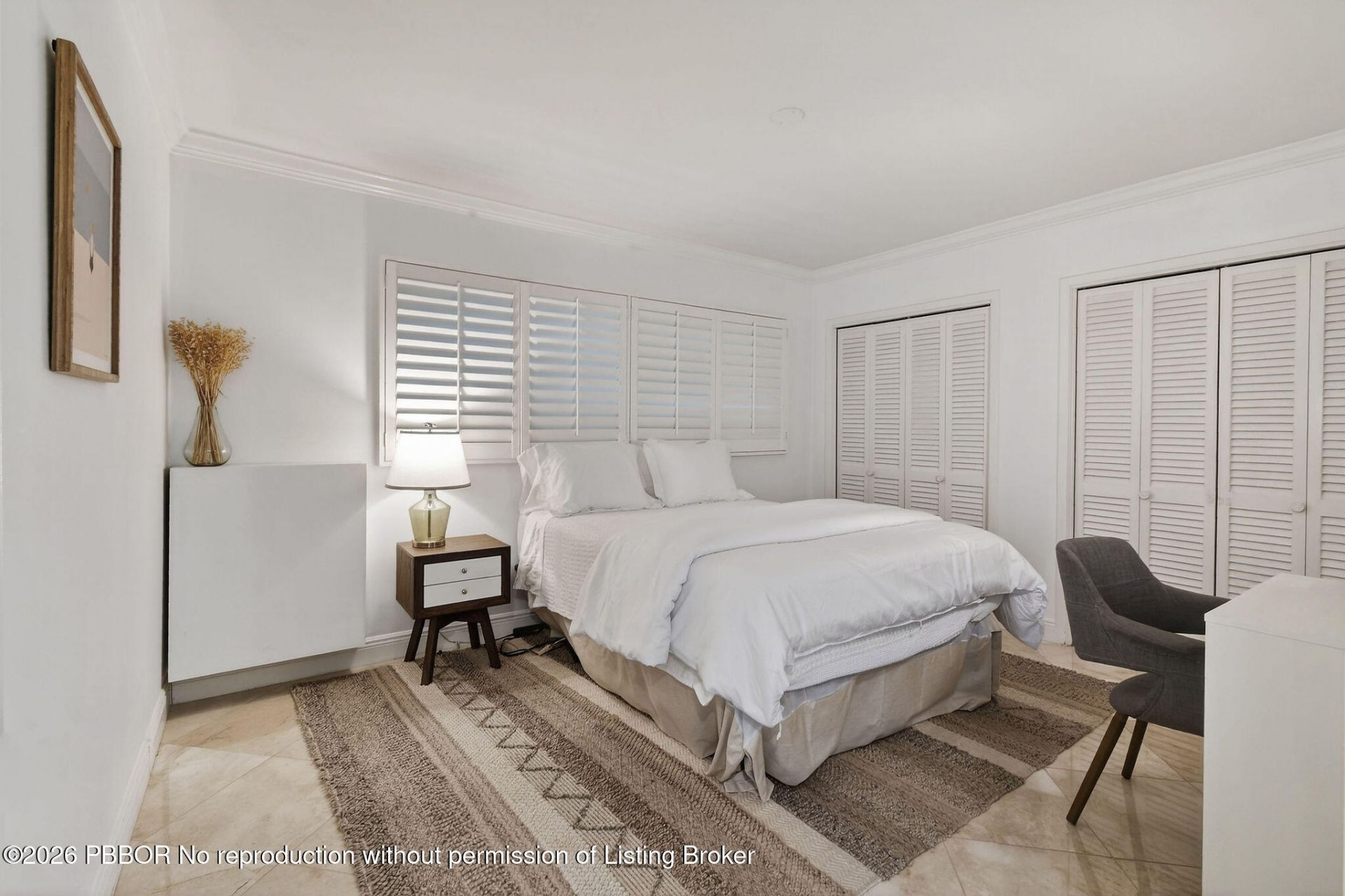 139 Sunrise Avenue, Unit 203, Palm Beach, FL 33480 Photo