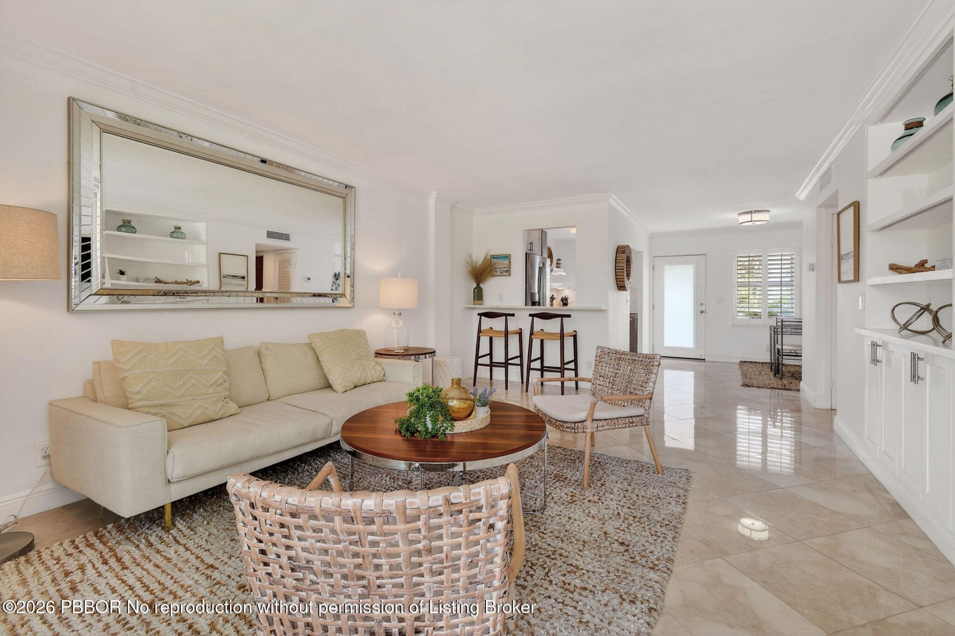 139 Sunrise Avenue, Unit 203, Palm Beach, FL 33480 Photo