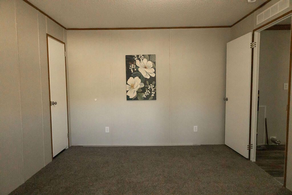 141 Mount Carmel Road Photo 7
