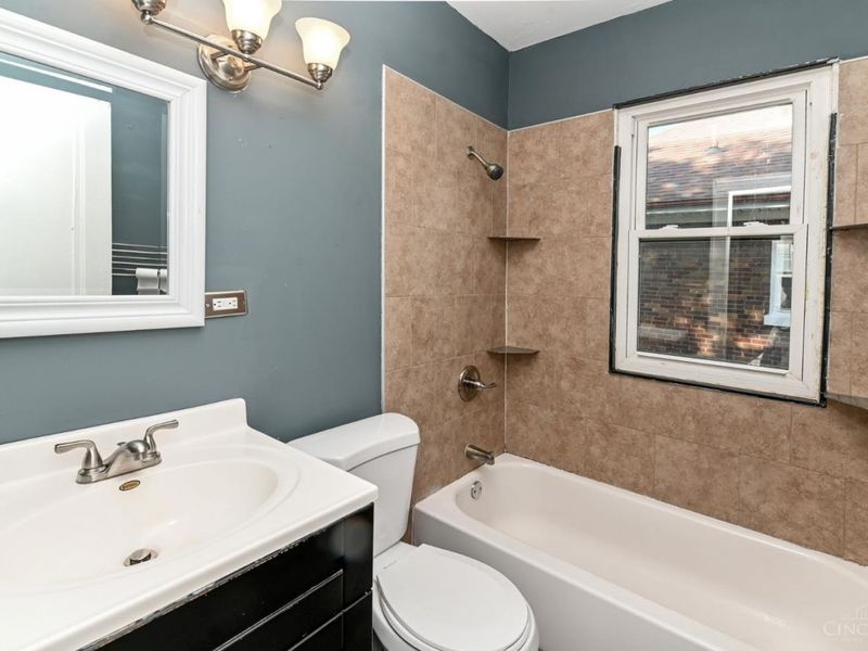 1818 Dalewood Place, Cincinnati, OH 45237 Photo 18