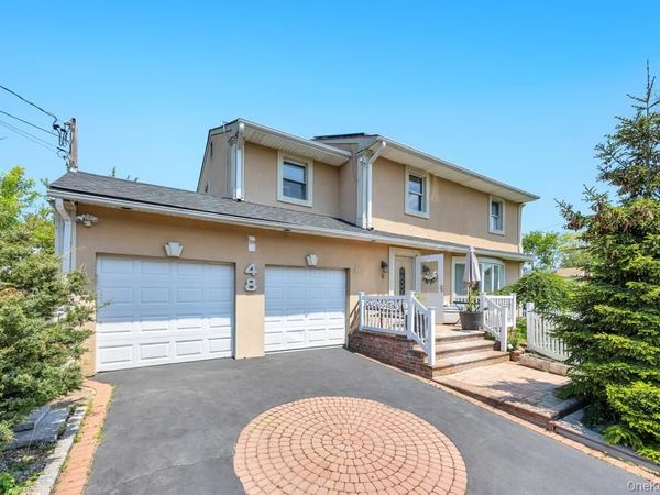 48 E Grove Street , Massapequa, NY 11758
