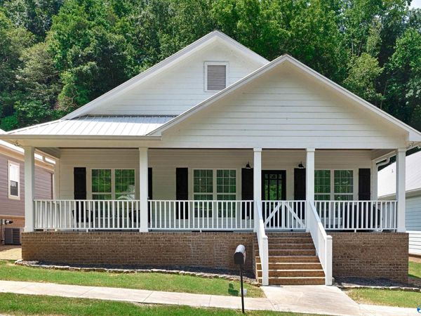 1521 Patterson Street, Guntersville, AL 35976