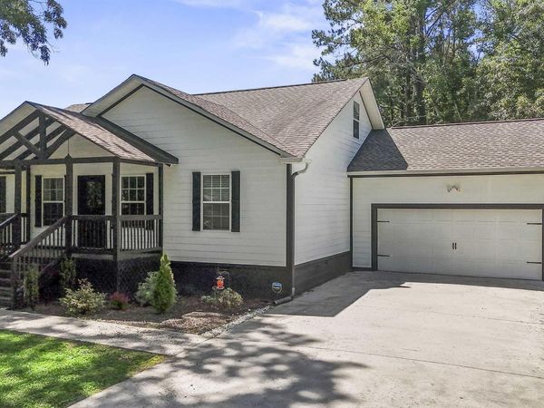 155 Cumberlind Drive, Guntersville, AL 35976