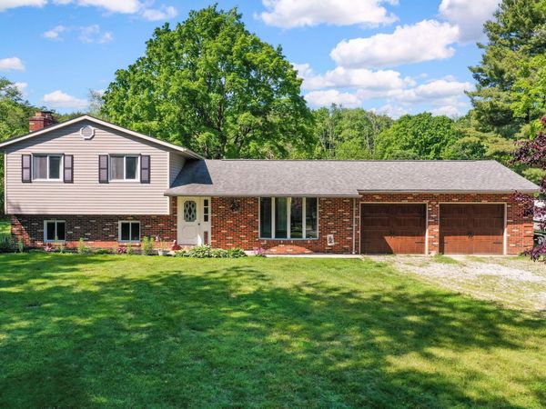 3325 Kauffman Road NW, Carroll, OH 43112