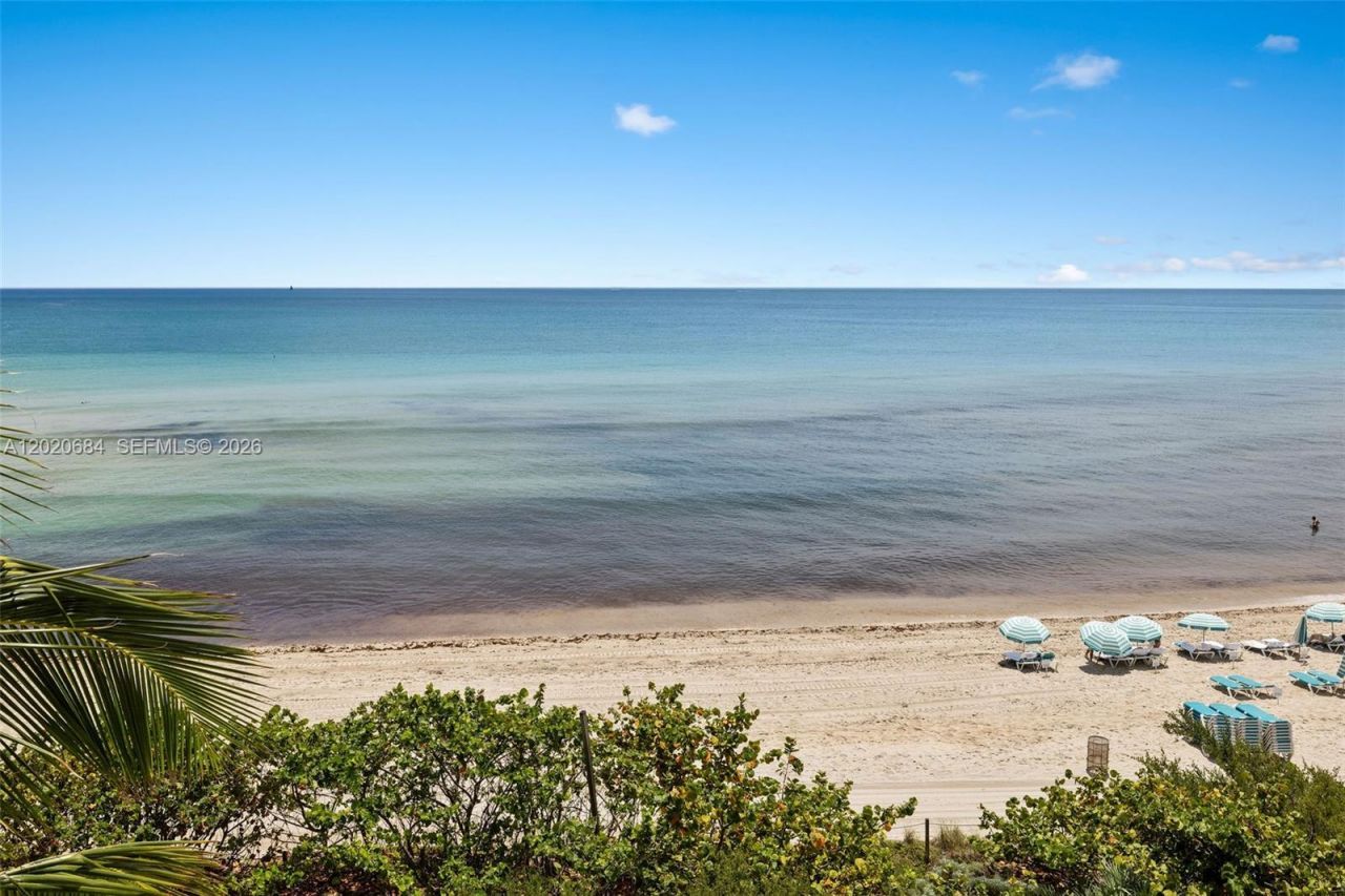6801 Collins Ave , Unit 417, Miami Beach, FL 33141 Photo