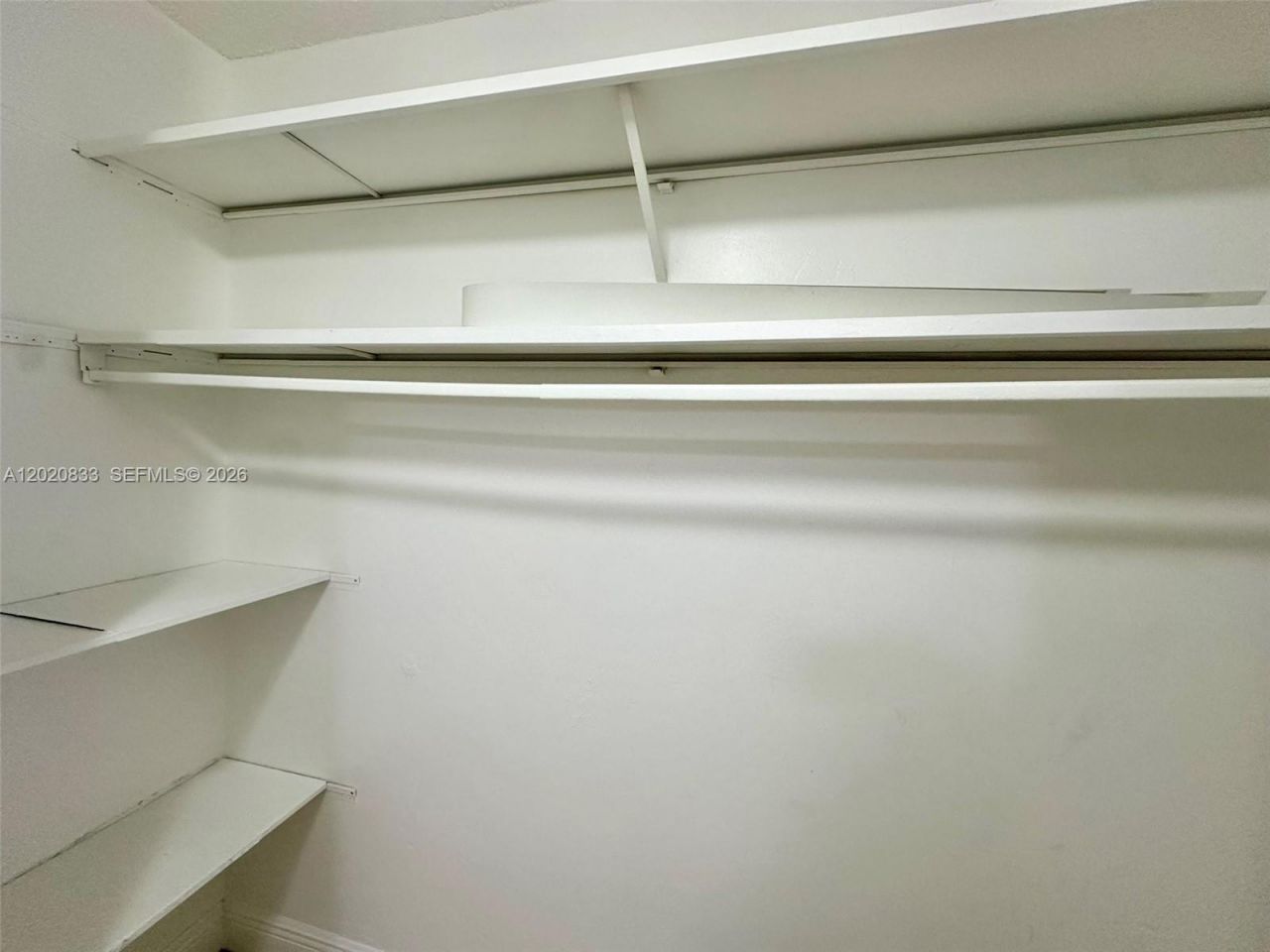 1800 Sans Souci Blvd , Unit 410, North Miami, FL 33181 Photo