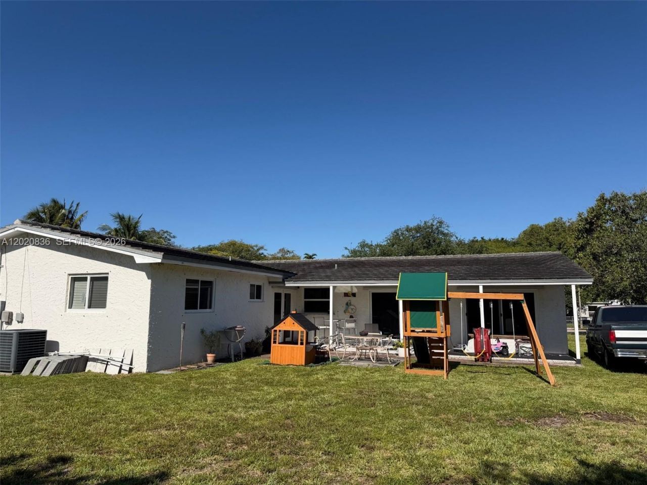 13425 NW 2nd Ave, Miami, FL 33168 Photo