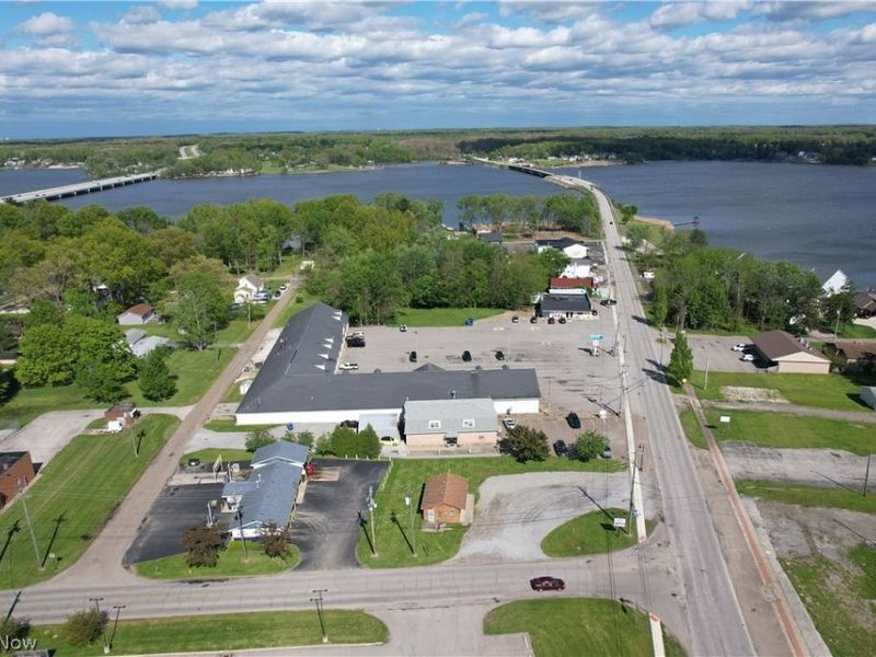 17688 Mahoning Avenue, Lake Milton, OH 44429 Photo 7