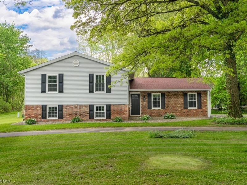 6518 Lorraine Avenue NW, Massillon, OH 44646 Photo 2