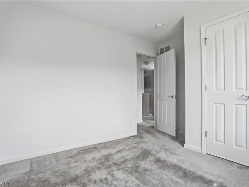 182 Elizabeth Parkway, Akron, OH 44304 Photo 21