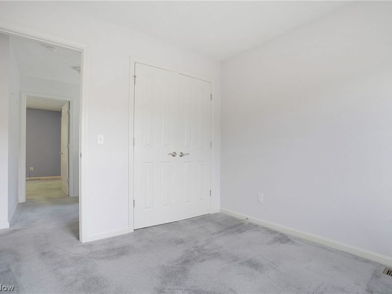 182 Elizabeth Parkway, Akron, OH 44304 Photo 23