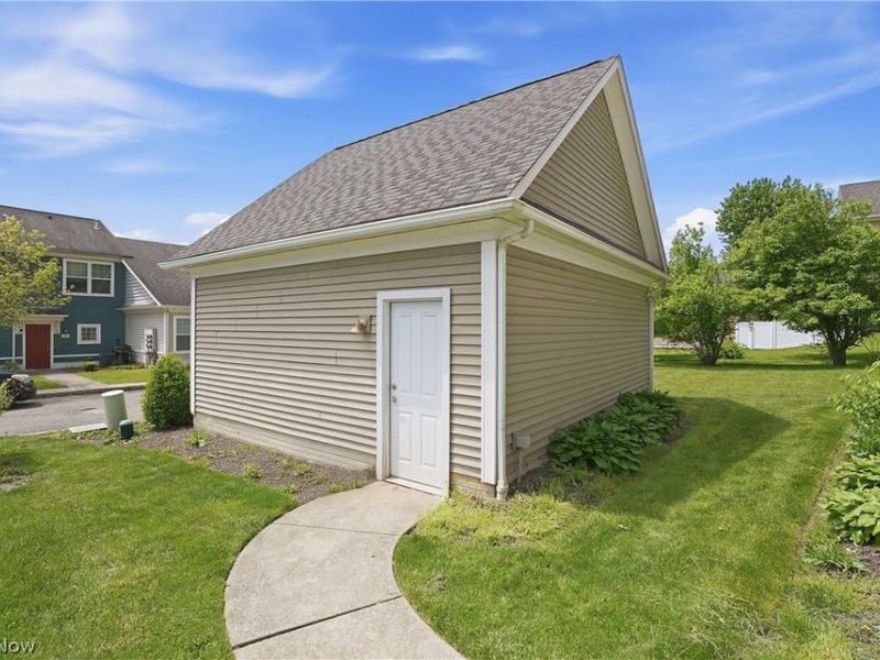 182 Elizabeth Parkway, Akron, OH 44304 Photo 32