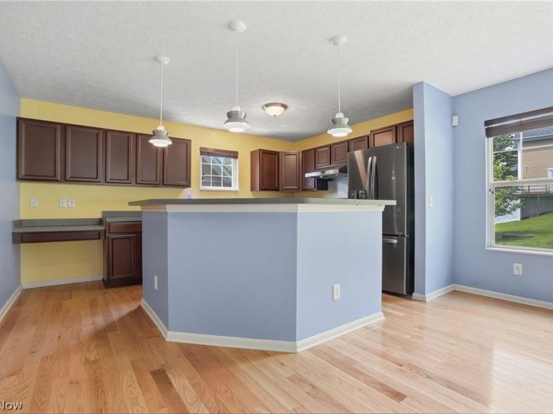 182 Elizabeth Parkway, Akron, OH 44304 Photo 6