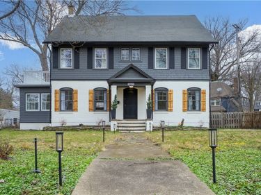 14605 S Woodland Road, Shaker Heights, OH 44120