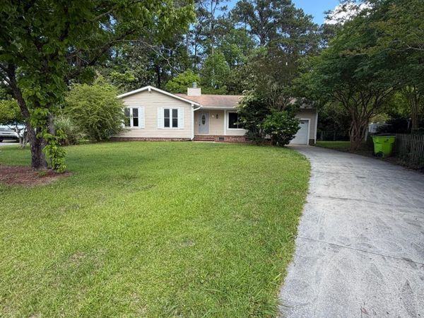 206 Little John Lane , Havelock, NC 28532
