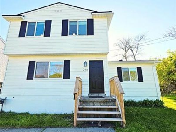 240 S Shirley Street, Pontiac, MI 48342
