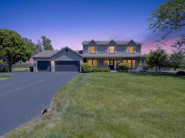 12117 Whispering Winds Drive, ROSCOE, IL 61073