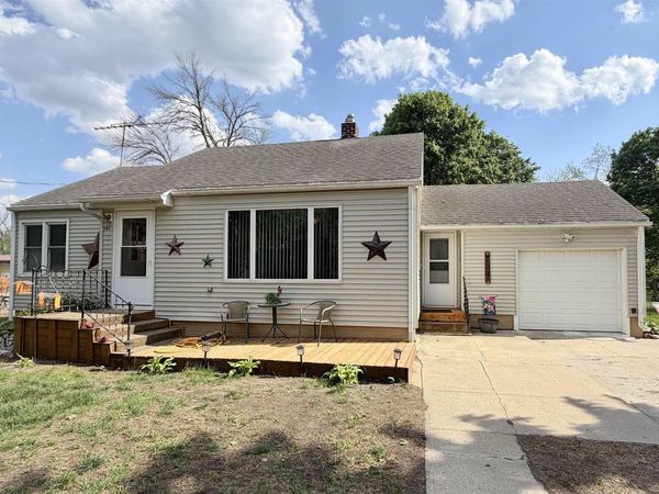 141 CEDAR ST, Newell, IA 50568