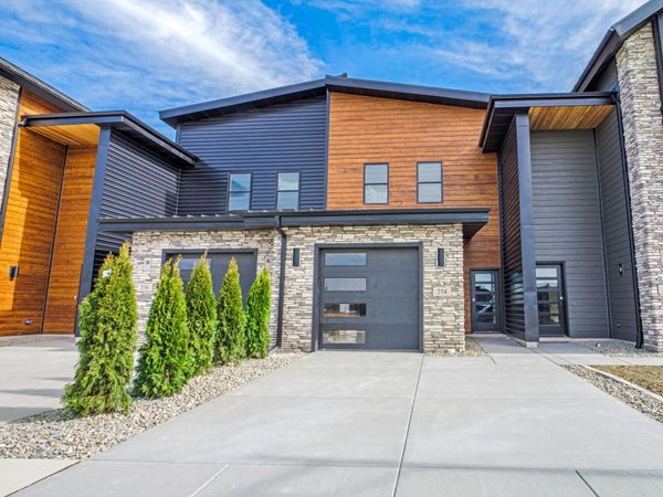 214 Sawgrass Drive , Crown Point, IN 46307