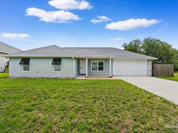 5464 Grande Lagoon Ct, Pensacola, FL 32507