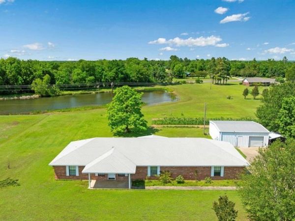 152 County Road 32250, Sumner, TX 75486