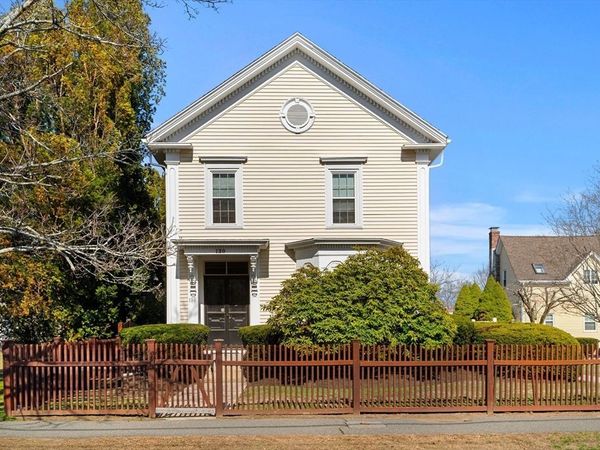 130 Pine St, Danvers, MA 01923