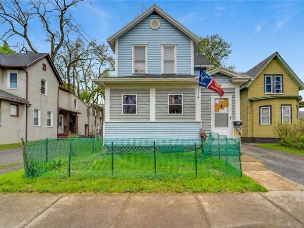 28 Myrtle Street , Rochester, NY 14606