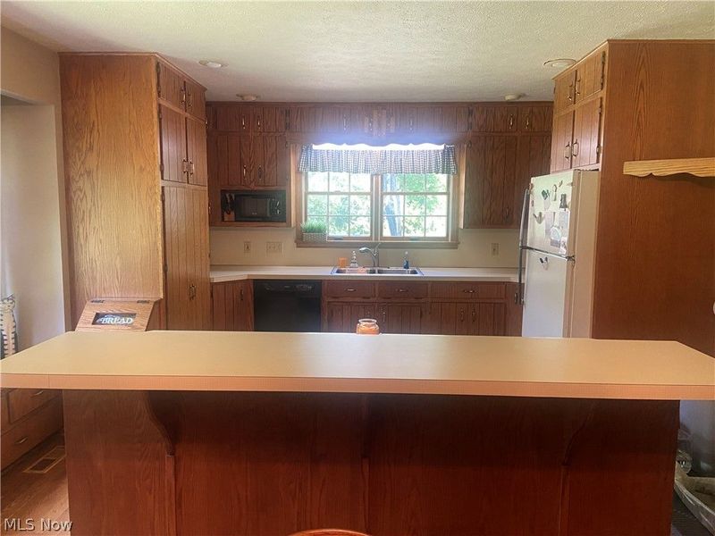 2445 S Elyria Road, Wooster, OH 44691 Photo 6