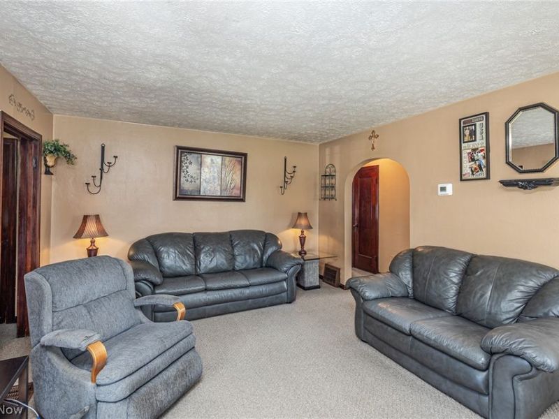 2424 E 30th Street, South Lorain, OH 44055 Photo 16
